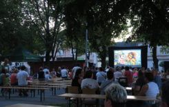 Więcej o: Kino Letnie na Stawiszyńskim Rynku