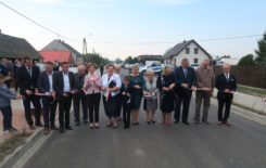Więcej o: Uroczyste otwarcie drogi gminnej nr 674331P w miejscowości Zbiersk